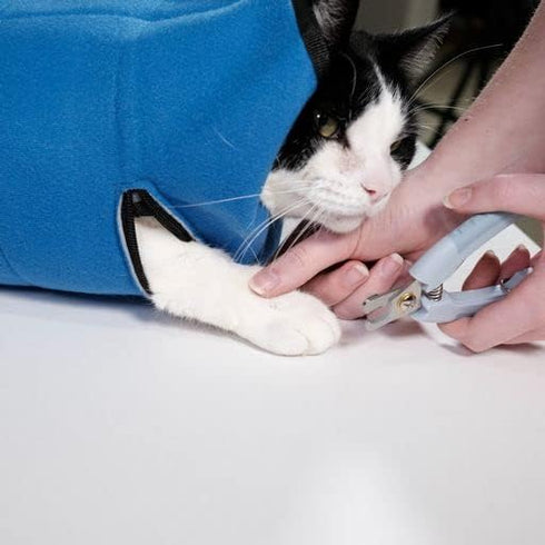 Jokari Animal Hugger Wrap Bag Carrier to Groom Cats, Pets, and Small Dogs or Kittens. Clip Nails, Brush Fur or Hair