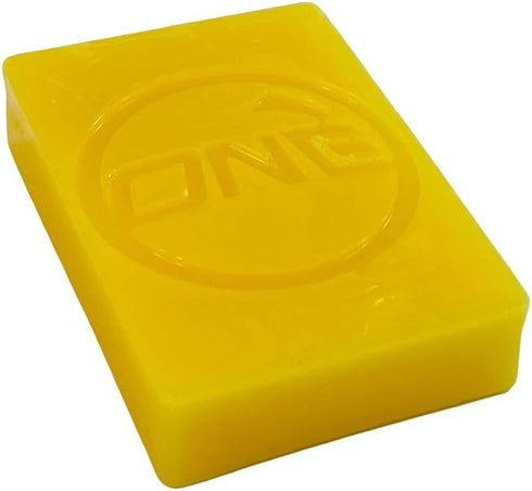 One Mfg 4WD Snowboard & Ski Wax, 165g Bar, Universal for Cool Snow, 28ºF to 21ºF, Tropical Scent