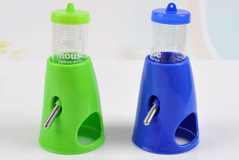 Hamster Fountain Water Bottle Holder, Dispenser Food Container, Cool Room Mice, Random Color