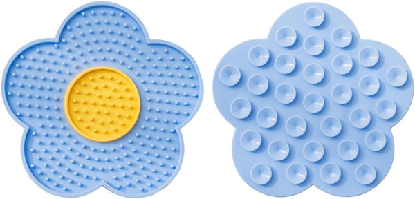 QWINEE Flower Shaped Lick Mat for Dogs Cats, Blue Slow Feeder Dog Cat Puppy Bowl, Fun Alternative for Eating