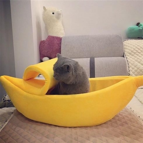 Creative Banana Shape Dog Cat Bed, Cute Banana Puppy Pad Kennel Warm and Soft Pet Cat Supplies Kitten Puppy Bed (Small)