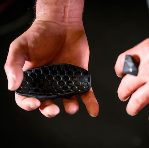 CutS (1 Weight Lifting Grips for Men & Women, Non-Slip Rubber Gym Grips for Hand Protection, Weightlifting Grips