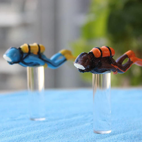 PATKAW 4pcs Mini Scuba Diver Toy, Resin Action Figure for Fish Tank Aquarium Landscape Ornaments