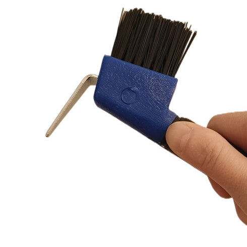WHZAZGW 2 Pieces Horse Hoof Pick Brush with Soft Touch Rubber Handle, Portable Hoofpick in Random Colors
