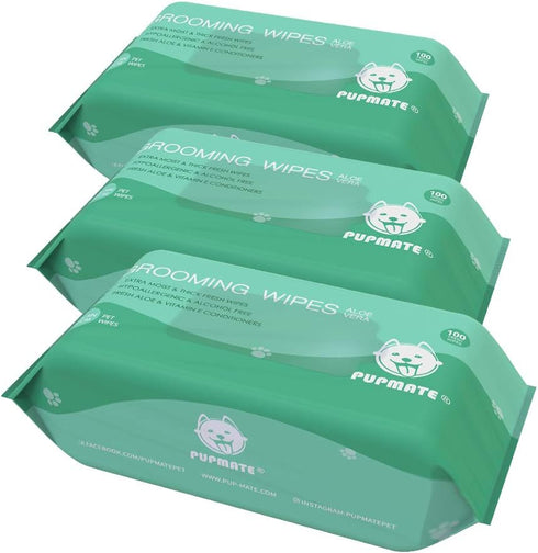 Pet Wipes for Dogs & Cats, Extra Moist & Thick Grooming Wipes with 300 Counts, Aloe Vera (3 Pack)