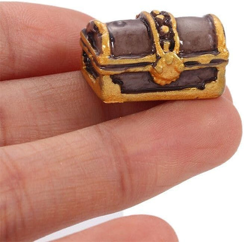 Miniature Divers Figurines Cute Resin Divers Treasure Box Ornaments for Aquarium Fish Tank Decor and DIY Accessories