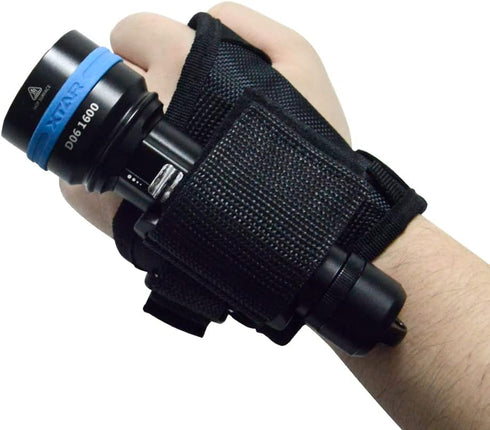 XTAR Goodman Style Glove Hand-Free Torch Holder, Soft Hand Mount for Scuba Dive Lights, Universal Adjustable Wrist