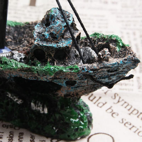 1 pcs Pirate Ship Wreckage Fish Tank Landscaping, Aquarium Decorations and Ornaments