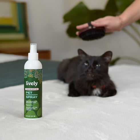 Lively Pet Deodorizing Spray