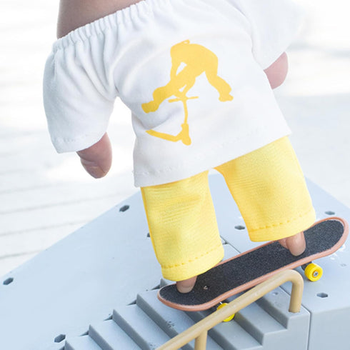 NLAIOUSL Set Interactive Finger Scooter Clothes Stunt Fingertip Pants T-Shirt Toy Skates Scooter Fingerboard