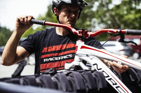 RaceFace Half Nelson Lock-on Grips - Red, RF1794