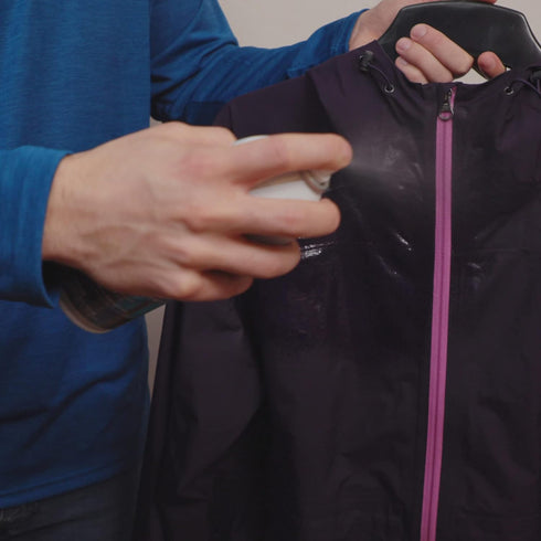 GEAR AID Revivex Down Care Kit for Jackets, Vests, Blankets, and Sleeping Bags, with Down Cleaner to Restore Loft