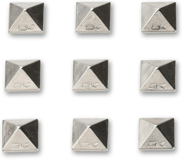 Pyramid Studs Snowboard Stomp Pad