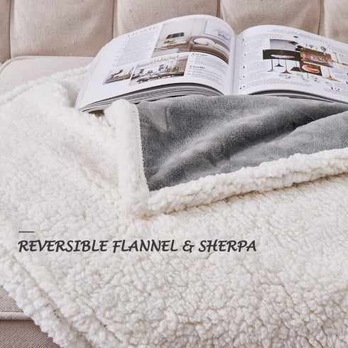Qeils Dog Blankets for Large Dogs, Waterproof Cat Blanket, Washable Sherpa Fleece Puppy Blanket, Soft Plush Reversible
