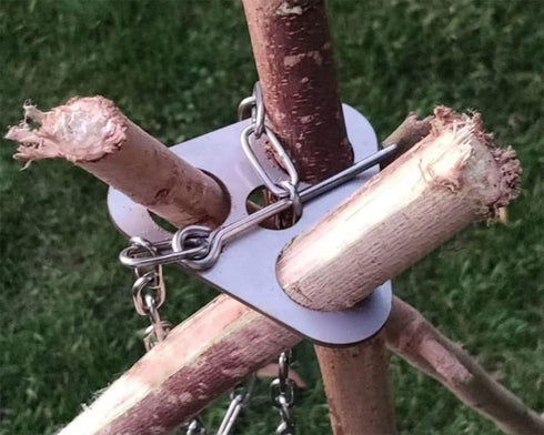DS. DISTINCTIVE STYLE Stainless Steel Campfire Tripod Plate for Outdoor Cooking - Turn Branches into Camping Tripod