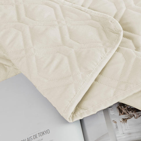 Ameritex Reversible Waterproof Blanket, Dog Bed Cover for Furniture, Couch, Bed, Sofa