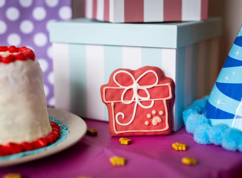 Wufers Dog Birthday Cookie Box - Dog Treats, Cookies, Gifts, Human Grade Ingredients, 9 Cookies, Birthday Girl