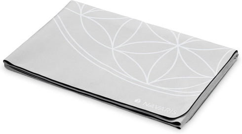 Navaris Foldable Yoga Mat for Travel - 1/16" (1.5mm) Thick Non-Slip Exercise Mat for Pilates and Fitness