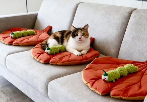 LZYDD Cozy Set Leaf Dual-Use Mat Cat Bed Sofa Protector with a Catnip Caterpillar Self-Play Cat Toy