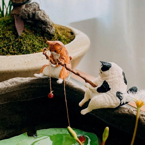 Mini Cute Cat Fishing Figurine, Aquarium Ornaments, Animal Statues for Home Decoration