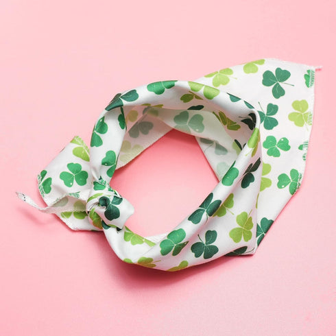 AIMPLANACT 1 x Green Four Leaf Clover Cat Scarf Small Dog Cat Pet Burp Scarf Neck Warmer Jewelry