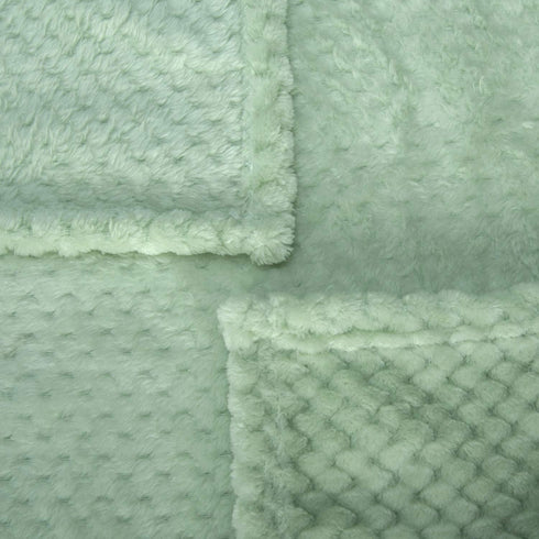 Dog Blanket or Cat Blanket, Warm Soft Fuzzy Blankets for Puppy, Small Medium Large Dogs or Kittens, Plush Fleece Throws