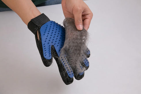 PAIR of Low-Cost Pet Grooming Gloves, Ideal for Grooming, Deshedding, Bathing & Massaging Dogs & Cats, Blue