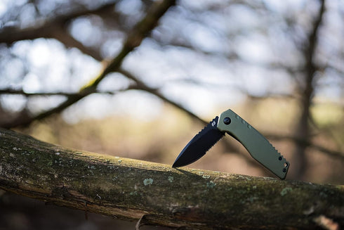 Schrade Fixed Blade Hunting Knife for Outdoor Camping