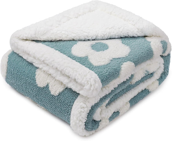 Luciphia Waterproof Dog Cat Blanket - Fluffy Thick Fleece Pet Blanket, Washable Double Sided Sherpa (Blue, 40x28 inches)
