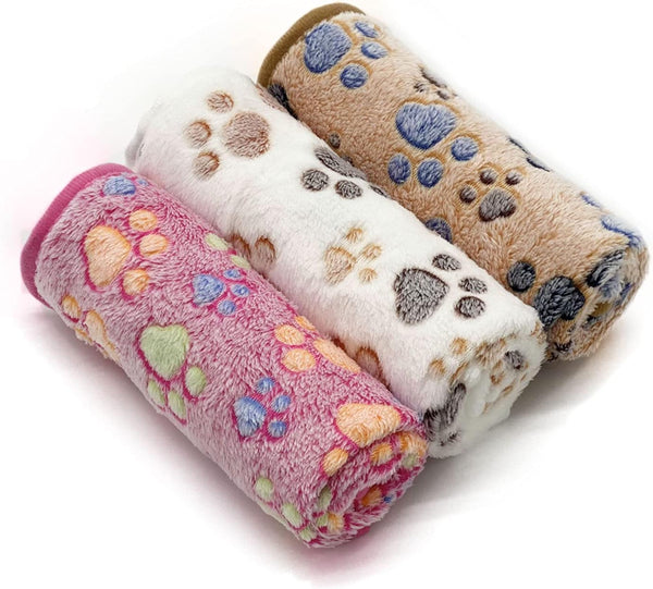 SORKUT 1 Pack Puppy Dog Blankets, Super Soft Warm Sleep Mat, Fluffy Fleece Pet Blanket (Paw Print Beige/Pink/Brown)