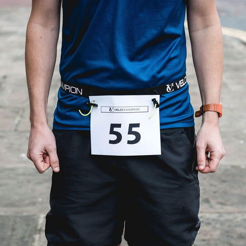 VeloChampion Running Waistpack Belt – Elastic Stretch Fit with Clip Fastening for Triathlon and Marathon