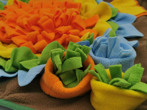 Dogs Snuffle Mat: Interactive Puzzle Toy for Cats and Dogs, Encourages Foraging Skills, Training, and Stress Release