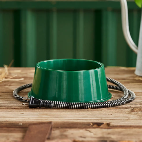 Farm Innovators 1 Quart 25 Watt Heated Electric Water Bowl with Thermostatic Control - Green