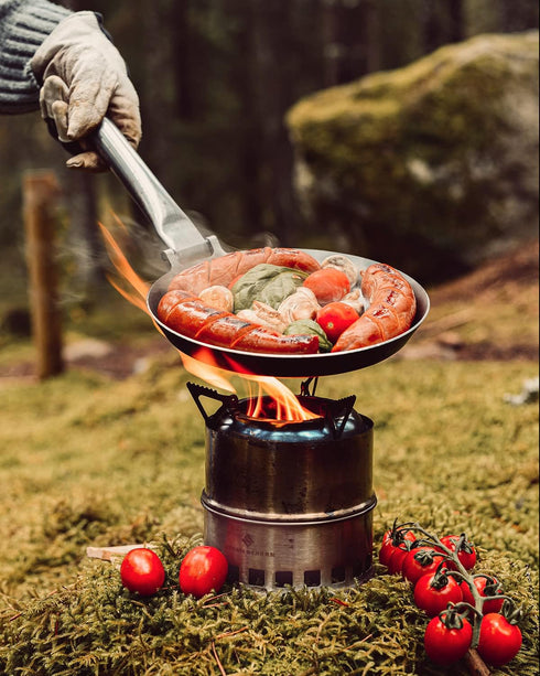 Hunter Pan with Metal Folding Handle for Outdoor Cooking, Roasting Over Open Fire or Grill, Cast Iron