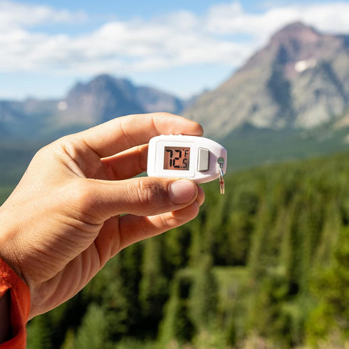 Sun Company Digital Zipogage - Compact Zipperpull Digital Thermometer for Skiing, Snowboarding, Cold-Weather Camping,
