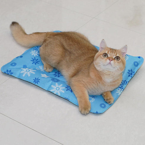MeowAroma Summer 11.8 X15.7 Cooling Mat for Dogs and Cats, Foldable Gel Cooling Mat with Ice Crystal Powder, Blanket