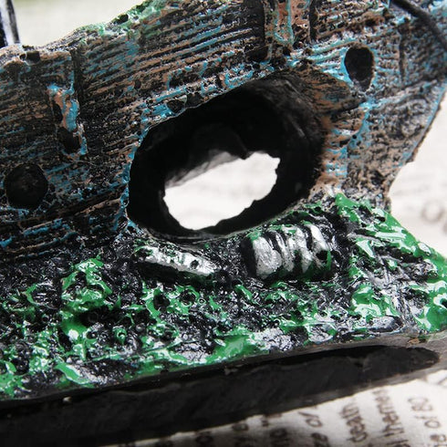 1 pcs Pirate Ship Wreckage Fish Tank Landscaping, Aquarium Decorations and Ornaments