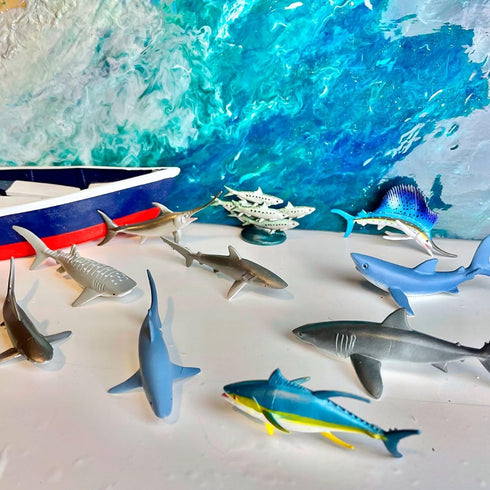 10 Set 3+ Safari Ltd. Pelagic Fish TOOB - Figurines of Sharks, Fish and Whales - Educational Toy for Boys, Girls