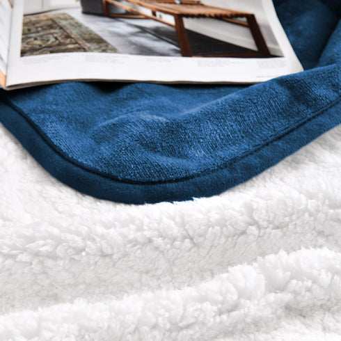 Waterproof Blanket for Bed Couch Sofa, Soft Liquid Pee Proof Pet Blanket for Dog Puppy Cat, Reversible Sherpa Fleece