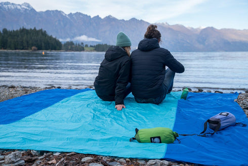 WEKAPO Beach Blanket Sandproof Waterproof, Extra Large Beach Mat, Oversized & Compact Sand Free, Quick Drying Beach