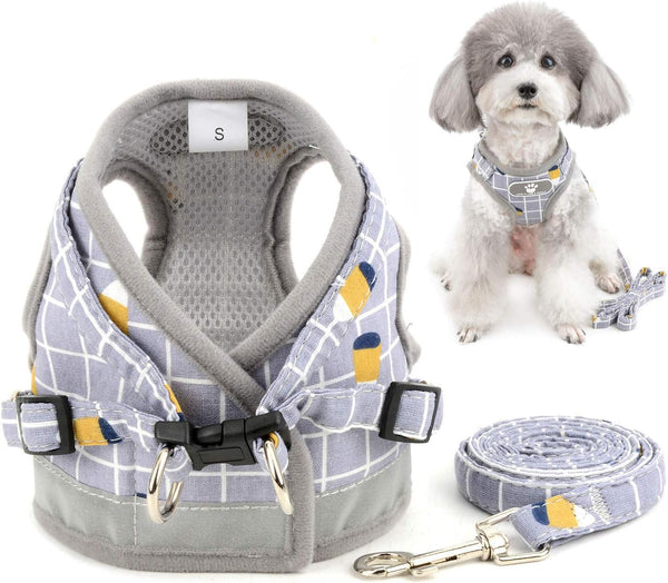 Zunea No Pull Small Dog Harness and Leash Set, Adjustable Reflective Step-in Chihuahua Vest for Escape Proof Walking