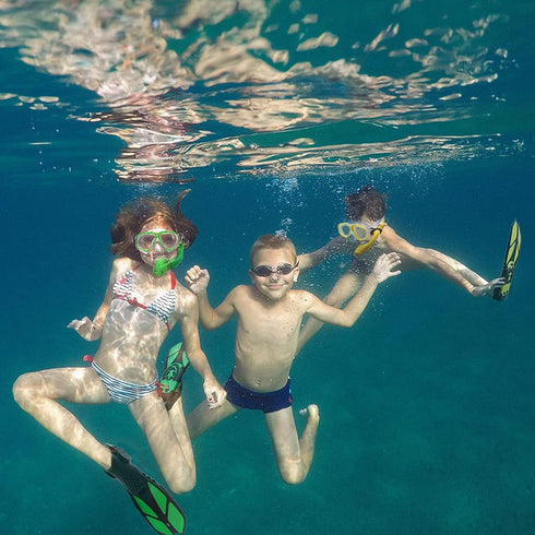 Kids Snorkel Set with Diving Mask, Snorkel, Adjustable Swim Fins, Mesh Bag, Anti-Fog Anti-Leak Snorkeling Gear for