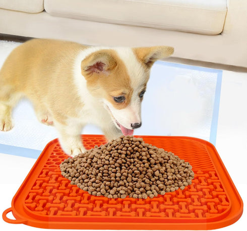 Dog Lick Mat - Slow Feeder Licking Mat with Suction Cups, Non-Slip Pad for Feeding and Training (Green)