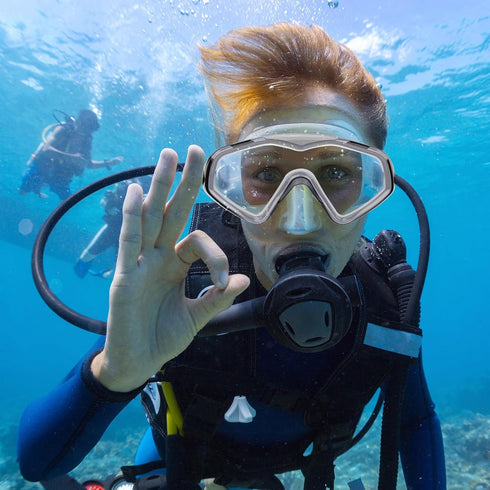 Professional Snorkel Diving Mask with Ultra Clear Lens, Anti Leakage Scuba Mask for Adults