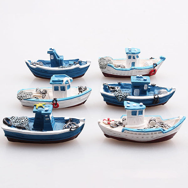 YUANGUNGUN 6-Piece Mini Fishing Boats Set - 2.5" Mediterranean Style Decor for Aquariums,