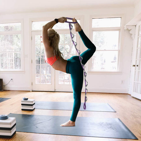 SANKUU Yoga Straps Stretching Strap - 12 Loops Workout Poster for Stretching, Pilates, and Gymnastics