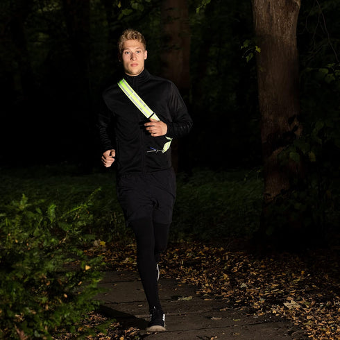 Navaris Reflective Sash - Walking, Cycling, Running Gear with Pocket and Carabiner Clip for Men and Women