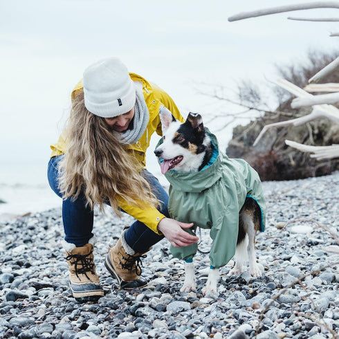 Hurtta Rain Blocker ECO Dog Raincoat, Hedge, 26 in