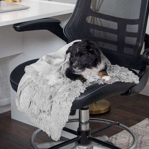 Furhaven Waterproof Throw Blanket for Dogs & Cats, Washable Shaggy Plush Calming Faux Fur Blanket, Mist Gray, Small