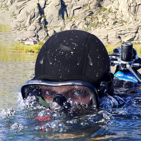 TOBWOLF Diving Hood, 2.5mm Neoprene Dive Cap, Stretchable with Chin Strap, Thermal Wetsuit Hood for Water Sports,